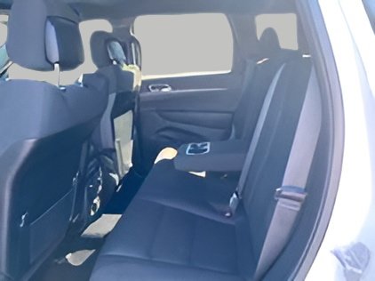 Used 2021 Jeep Grand Cherokee Laredo AWD/4WD image 37