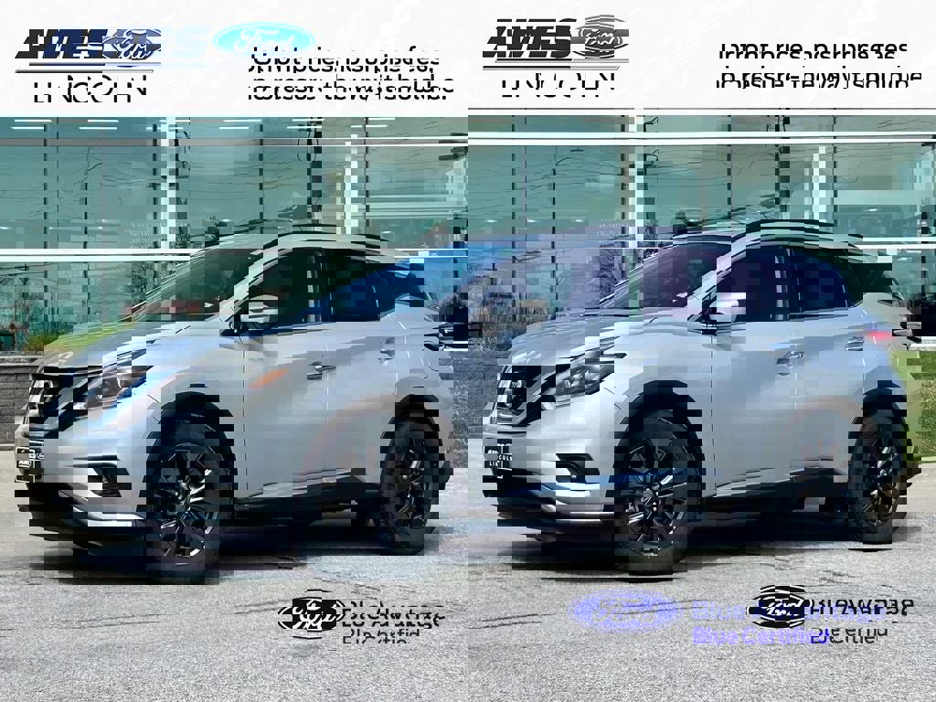 Used 2018 Nissan Murano SV w/ Premium Package image 6