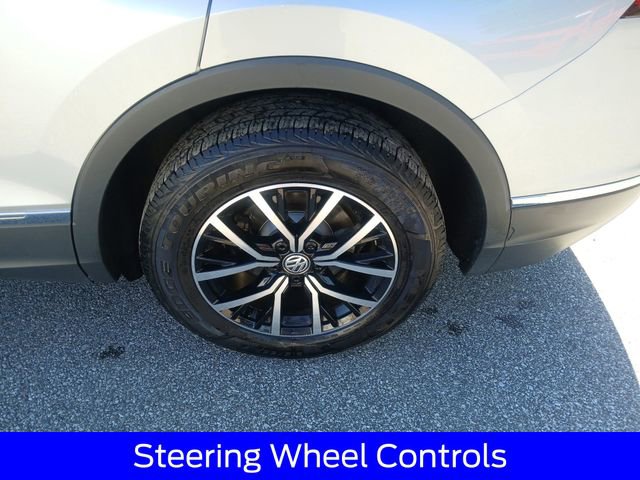 Used 2021 Volkswagen Tiguan SE AWD/4WD image 5