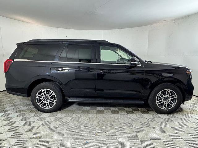 Certified 2025 Ford Expedition Active image 5