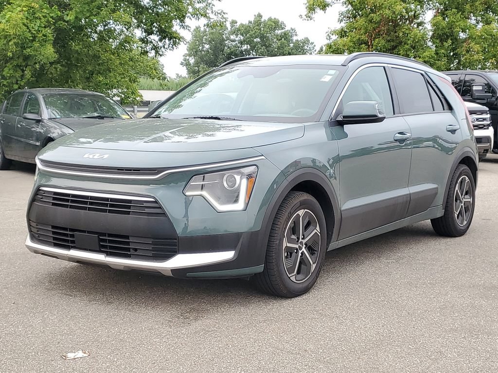 Used 2023 Kia Niro EX FWD image 2