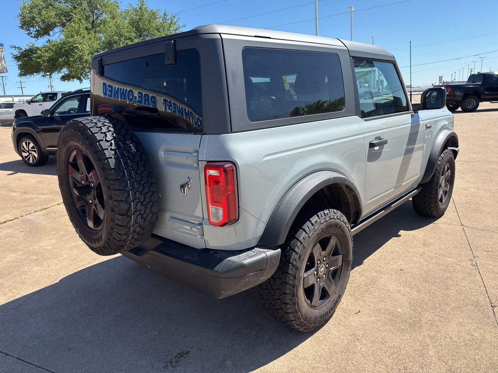Certified 2024 Ford Bronco Black Diamond image 7