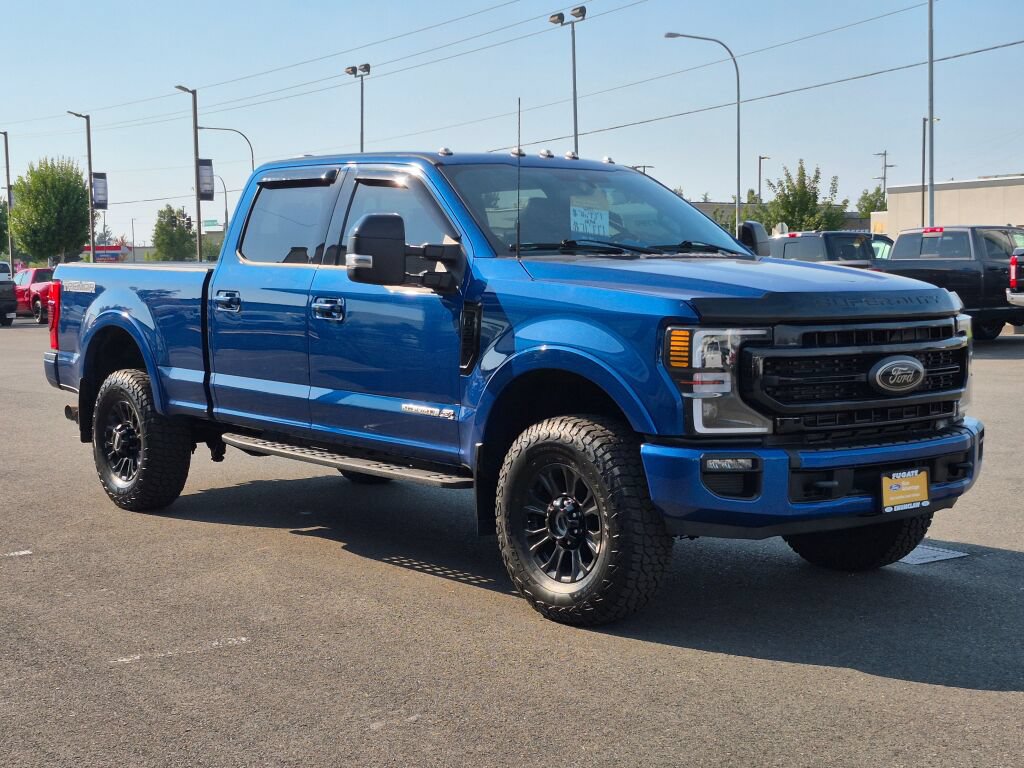 Certified 2022 Ford F350 Lariat w/ Tremor Off-Road Package AWD/4WD image 4