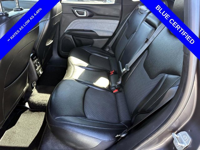 Used 2024 Jeep Compass Latitude AWD/4WD image 7