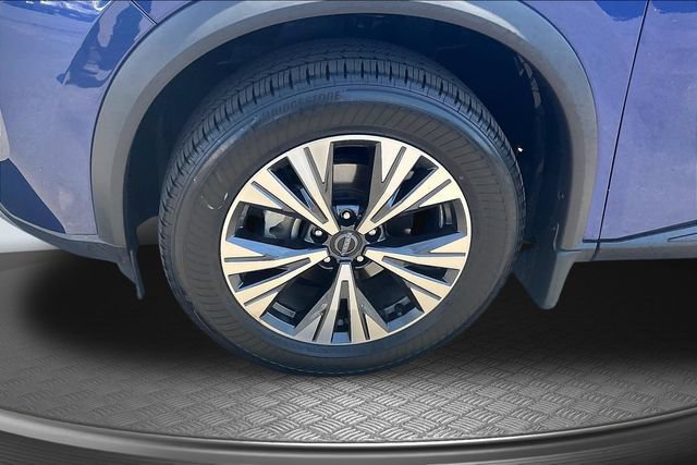 Used 2023 Nissan Rogue SV FWD image 9
