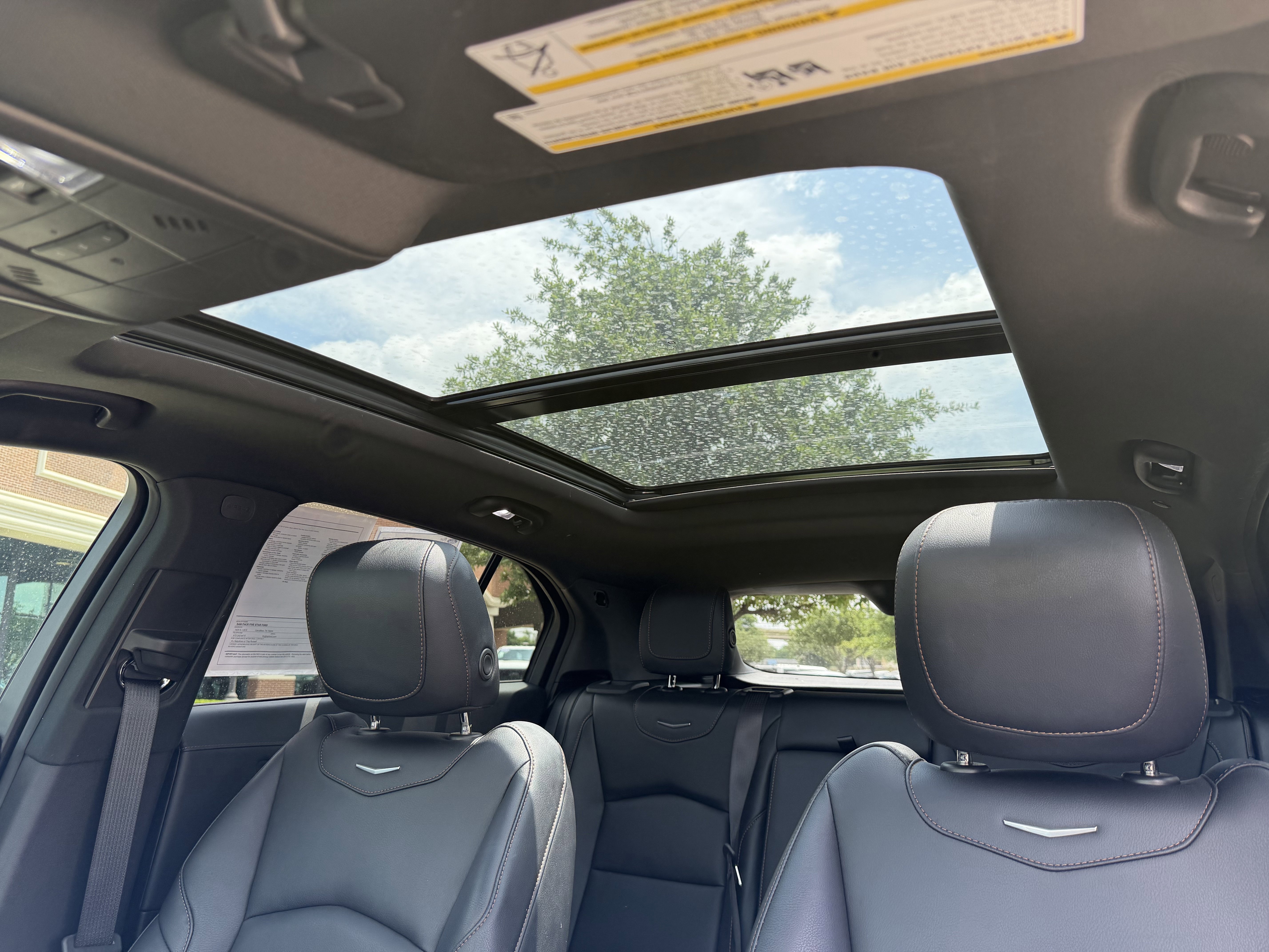 Used 2022 Cadillac XT4 Sport w/ Enhanced Visibility Package FWD image 28