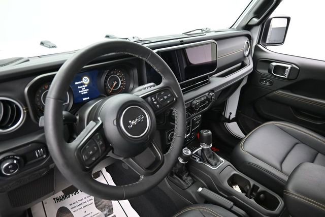 Used 2025 Jeep Gladiator Sport AWD/4WD image 24
