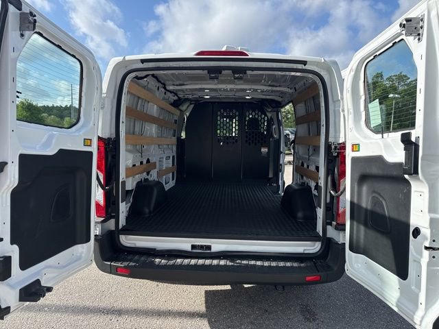Certified 2025 Ford Transit 250 Low Roof w/ Exterior Upgrade Package RWD image 15