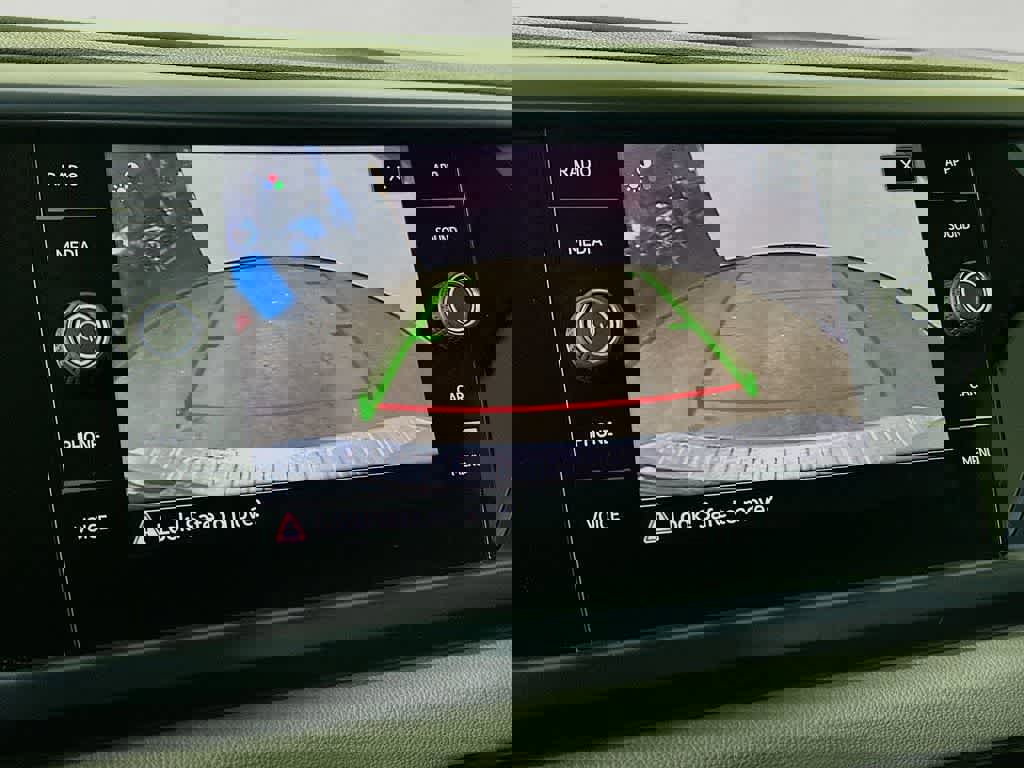 Used 2022 Volkswagen Taos SE w/ Panoramic Sunroof Package image 27