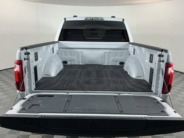 Certified 2025 Ford F150 Raptor w/ Equipment Group 803A Raptor R AWD/4WD image 7