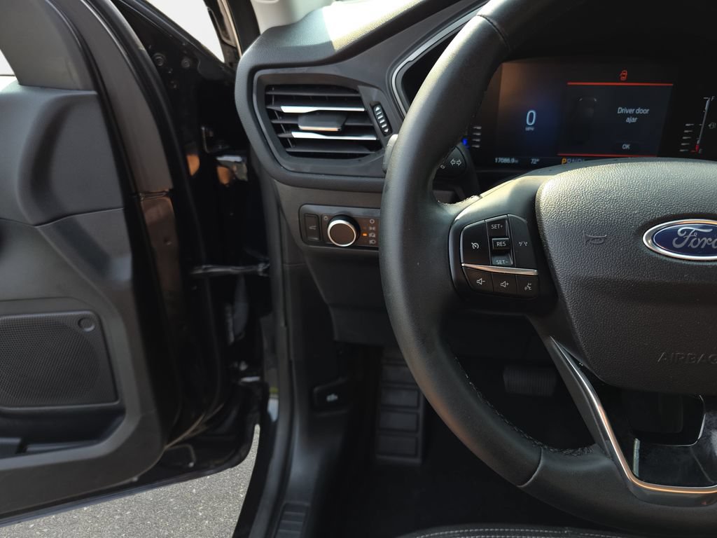Certified 2023 Ford Escape Active FWD image 15