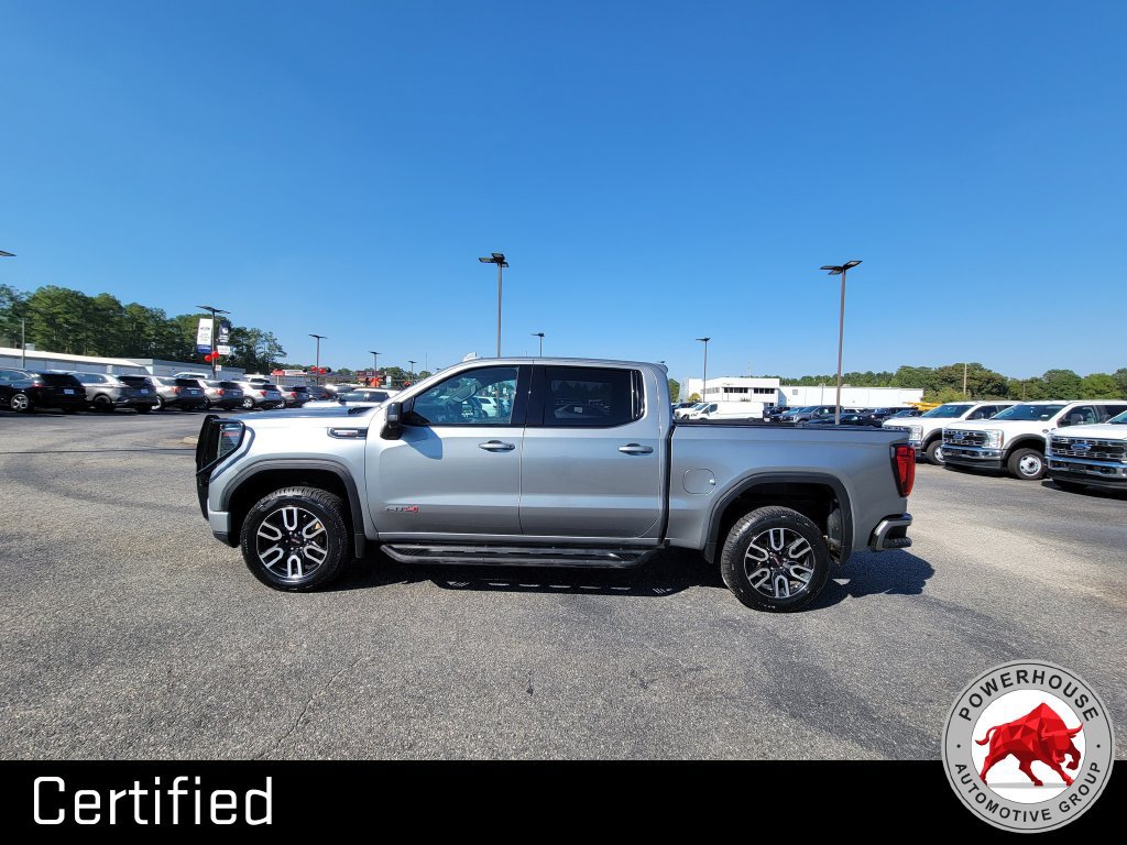 Used 2025 GMC Sierra 1500 AT4 w/ AT4 Premium Package AWD/4WD image 3