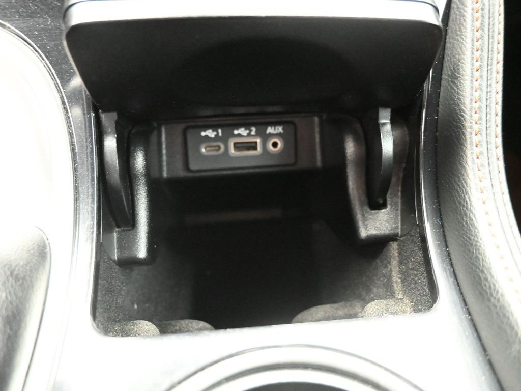 Used 2021 Nissan Maxima SR w/ Sport Mat Group image 29