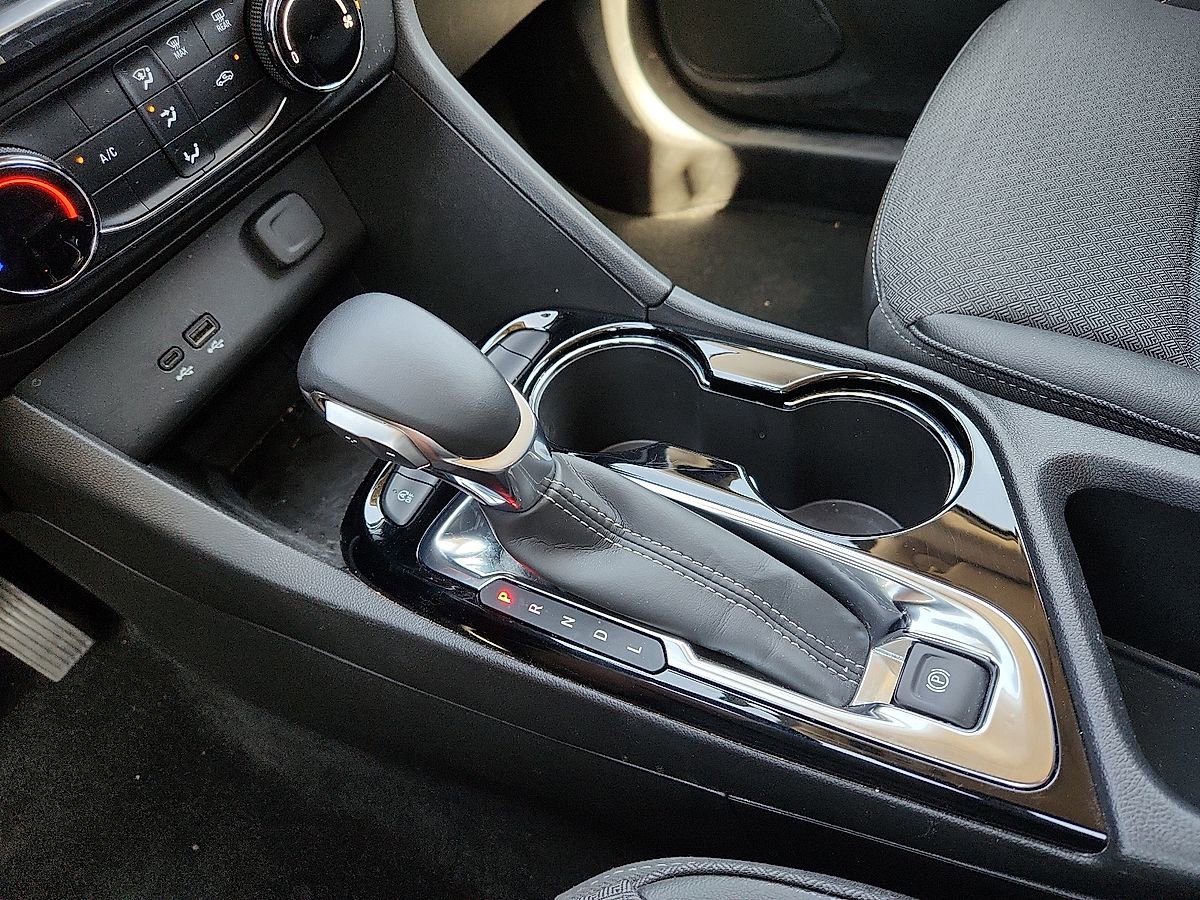 Used 2025 Buick Encore GX Preferred FWD image 12