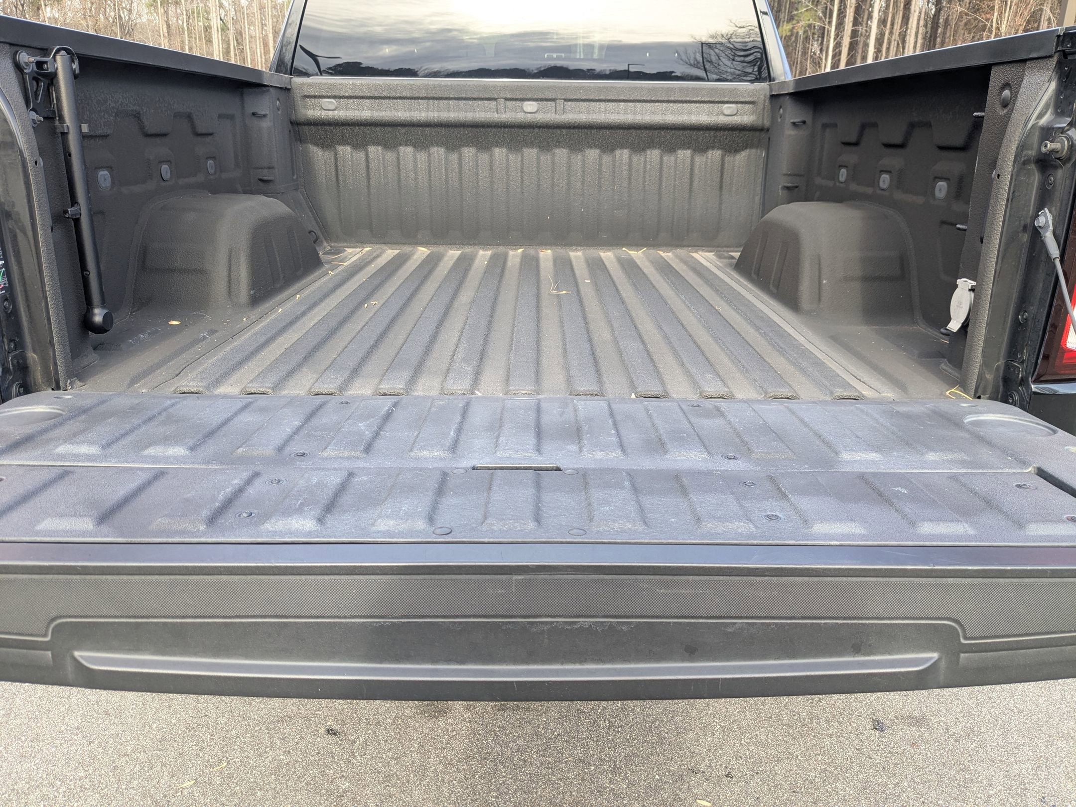 Used 2023 GMC Sierra 1500 Elevation image 28