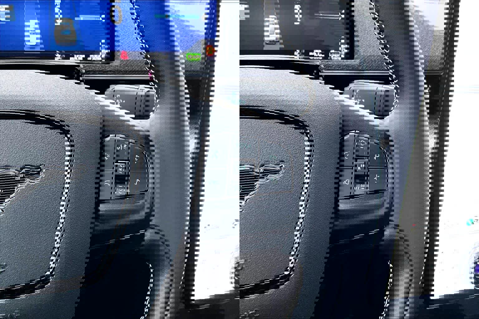 Certified 2025 Ford Mustang Mach-E GT image 24