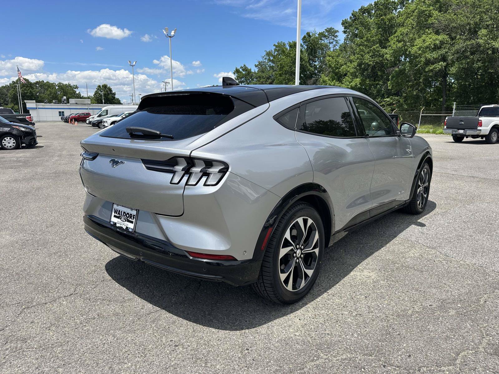 Certified 2021 Ford Mustang Mach-E Premium AWD/4WD image 6