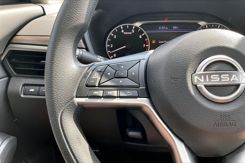 Used 2024 Nissan Altima 2.5 SV FWD image 17