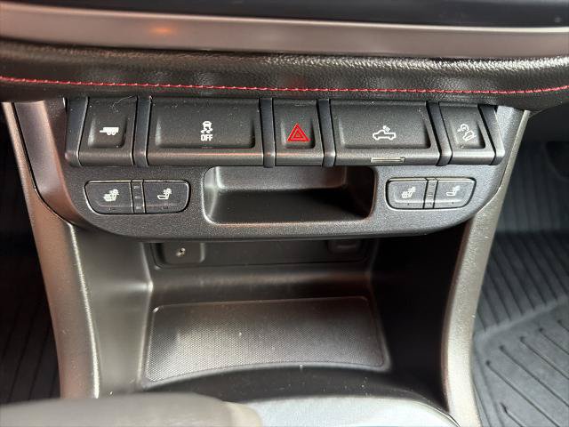 Used 2017 GMC Canyon SLE w/ All Terrain X Package AWD/4WD image 31