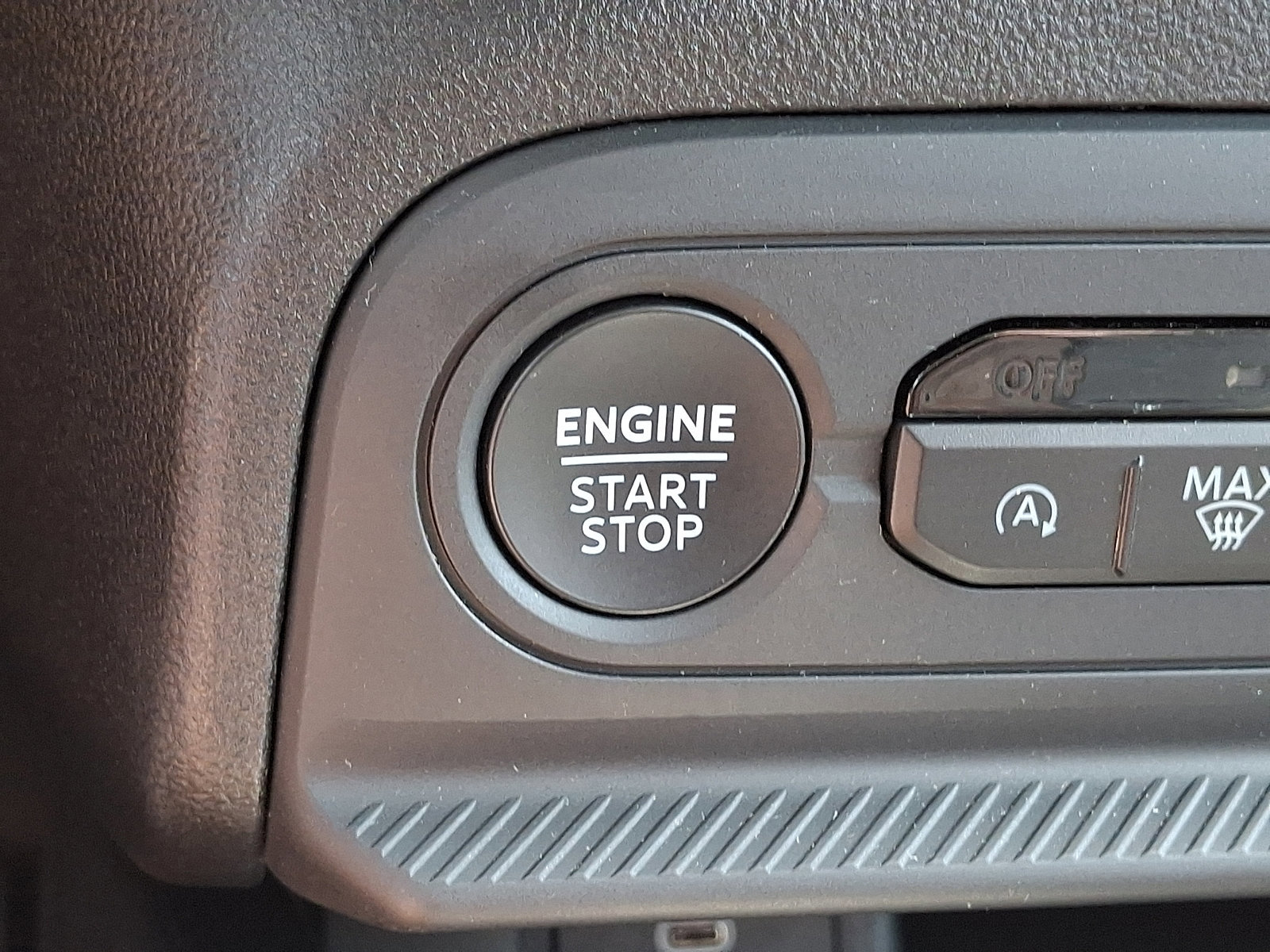 Certified 2025 Ford Bronco Sport Outer Banks w/ Outer Banks Tech Package+ AWD/4WD image 26