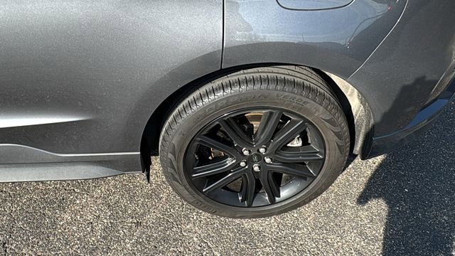 Certified 2024 Ford Edge ST-Line image 28