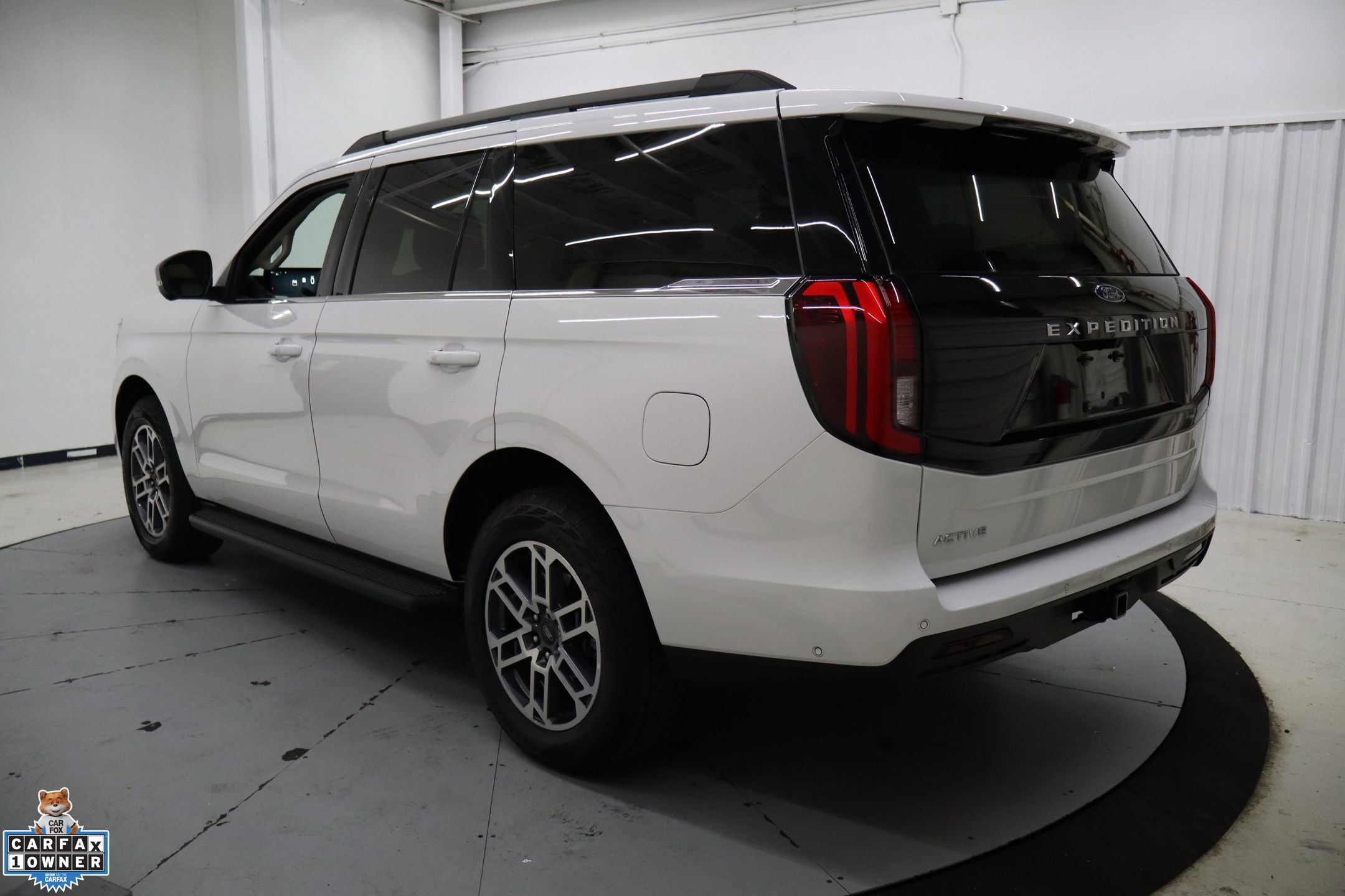 Certified 2025 Ford Expedition Active image 8