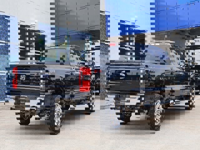 Certified 2025 Ford F350 Lariat w/ Chrome Package image 3