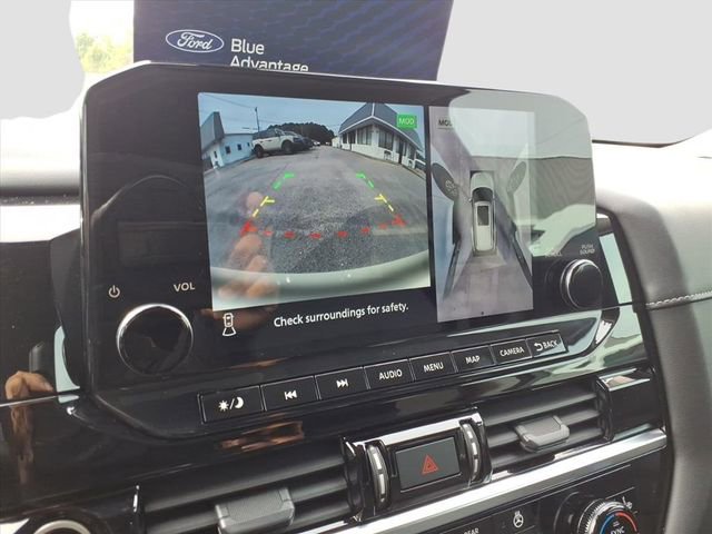 Used 2023 Nissan Pathfinder SL image 23