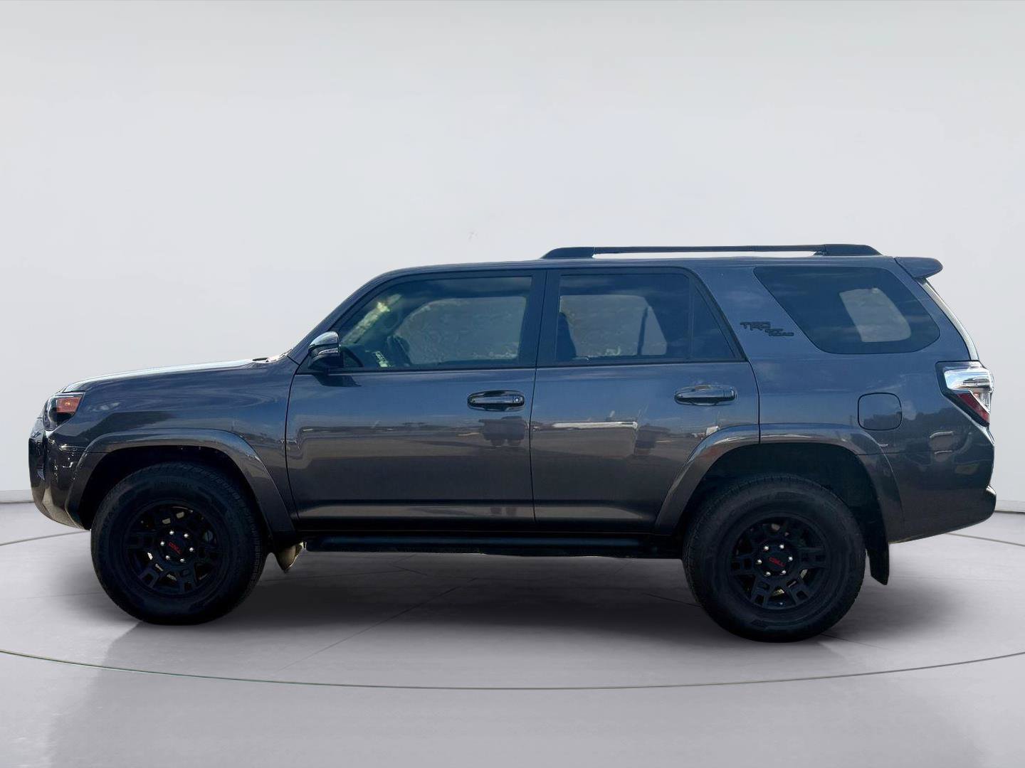 Used 2022 Toyota 4Runner TRD Off-Road Premium AWD/4WD image 5
