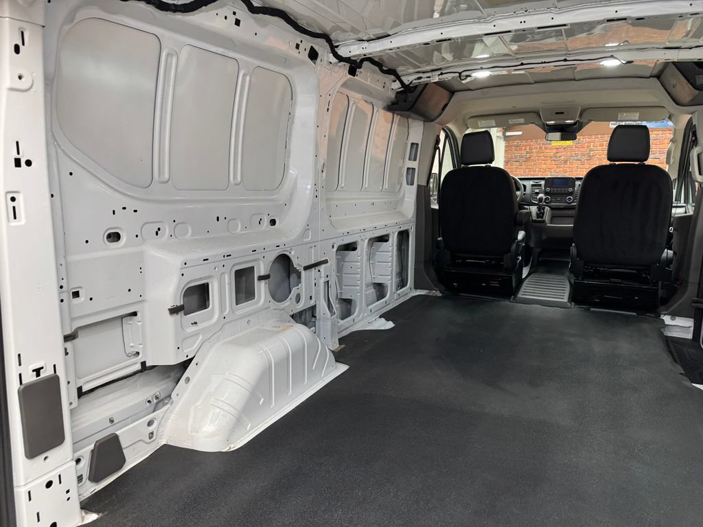 Certified 2023 Ford Transit 250 Low Roof RWD image 24