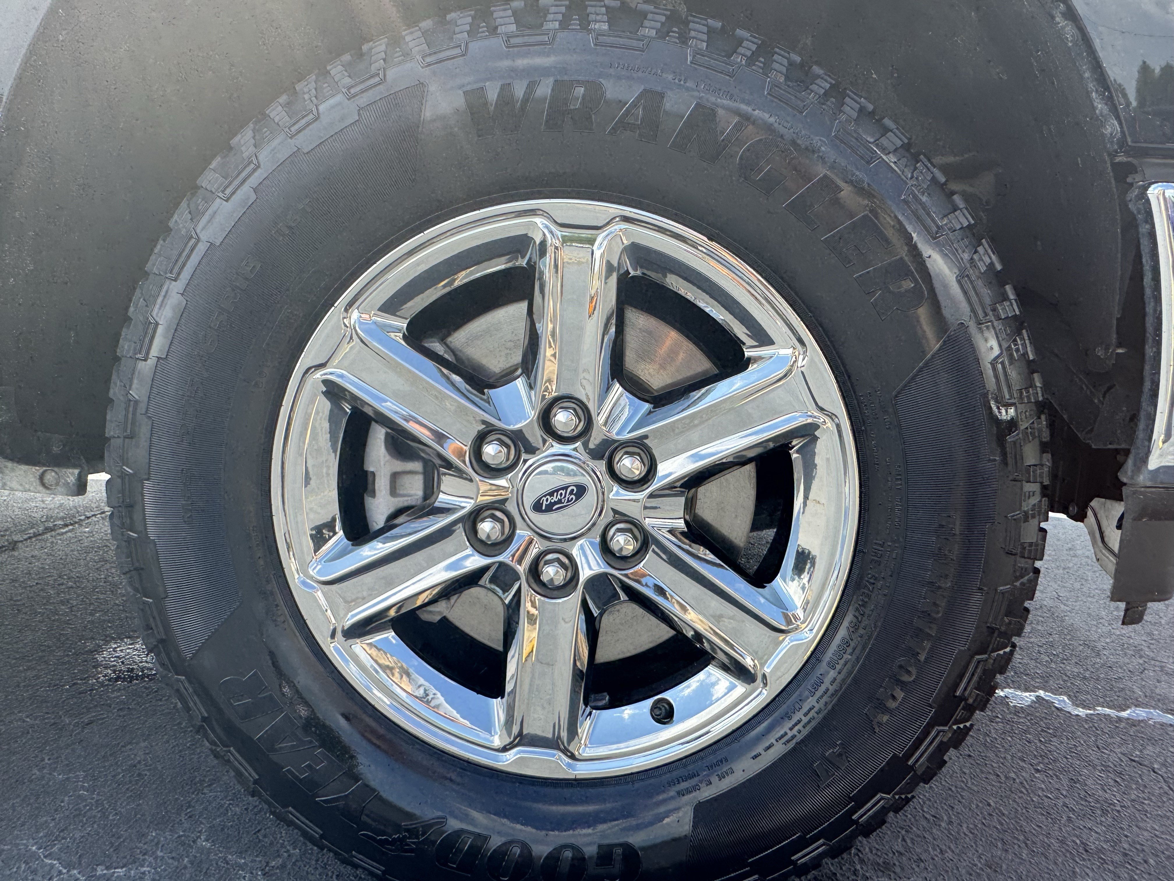 Certified 2025 Ford F150 XLT w/ Equipment Group 301A Standard AWD/4WD image 14