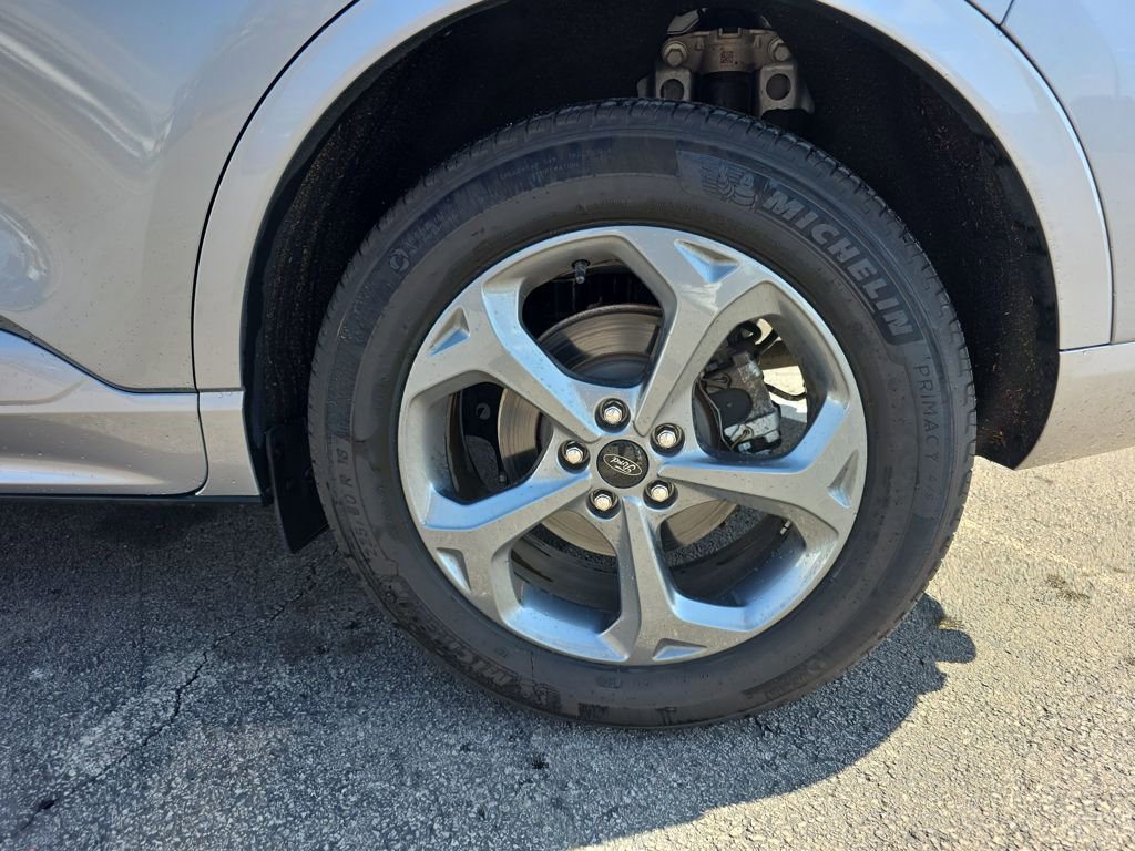 Certified 2024 Ford Escape ST-Line w/ Tech Pack #1 AWD/4WD image 15