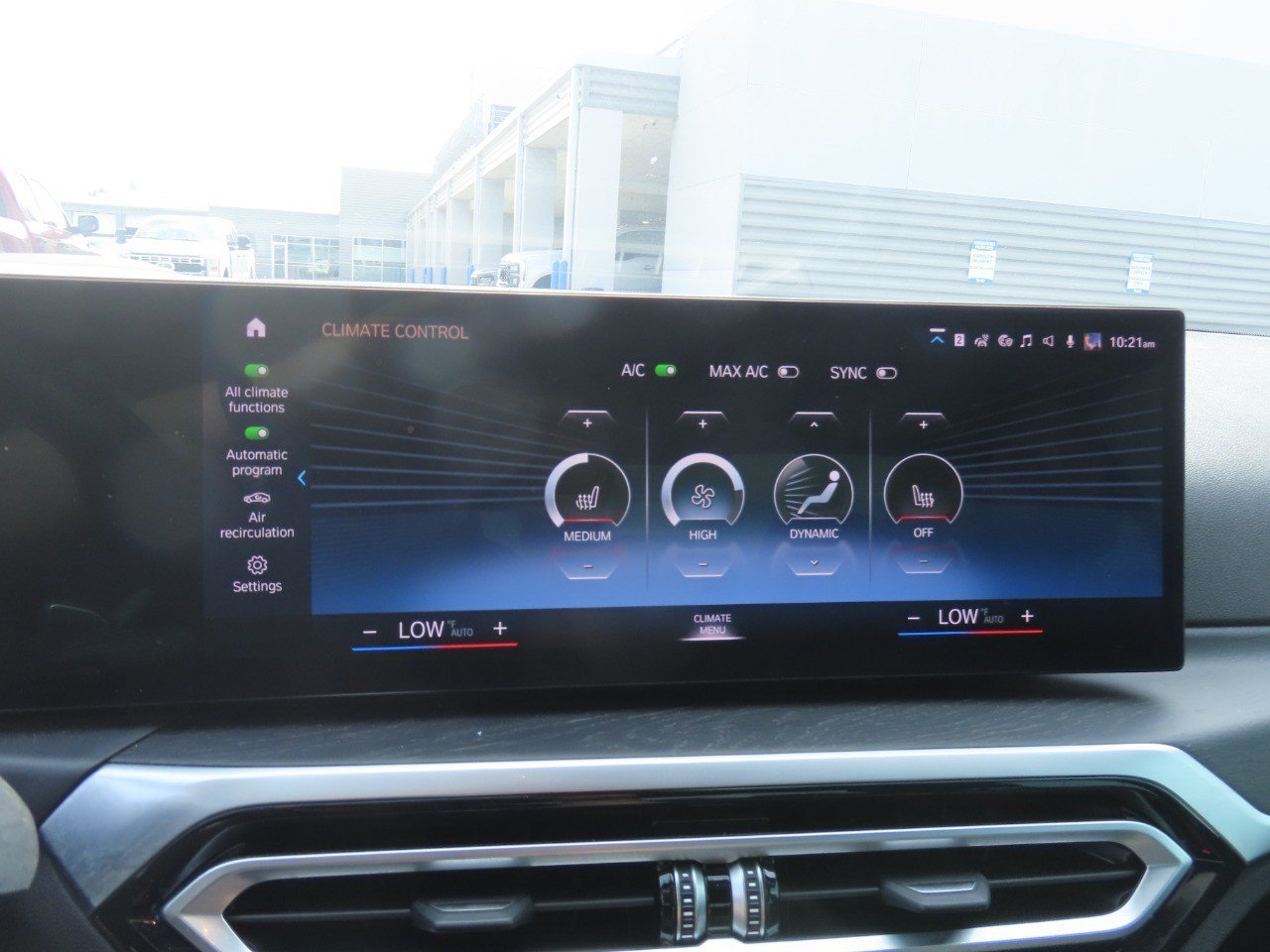 Used 2023 BMW 330i Sedan w/ M Sport Package RWD image 28