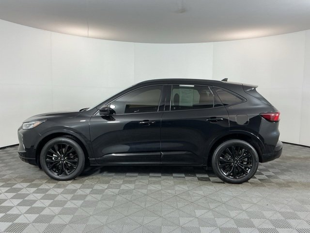 Certified 2023 Ford Escape ST-Line Elite w/ Class II Trailer Tow Package image 6