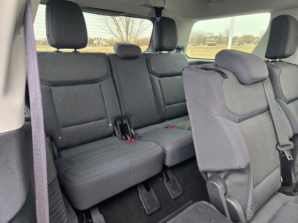 Certified 2025 Ford Expedition Active AWD/4WD image 13