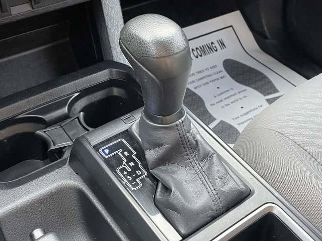 Used 2020 Toyota Tacoma SR AWD/4WD image 29