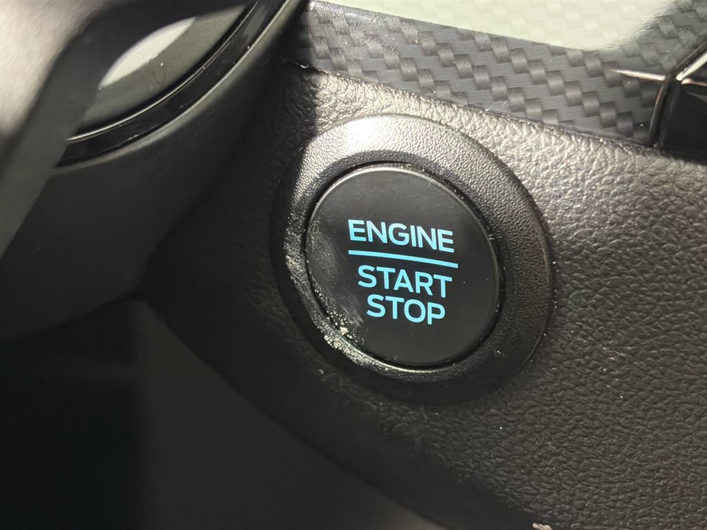 Certified 2025 Ford Escape ST-Line Select AWD/4WD image 23