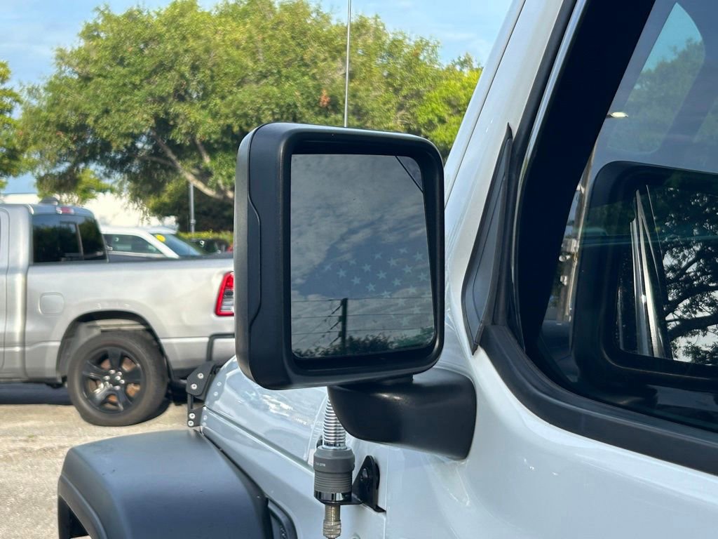 Used 2022 Jeep Wrangler Sport AWD/4WD image 16