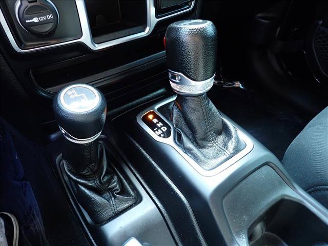 Used 2018 Jeep Wrangler Unlimited Sport AWD/4WD image 17