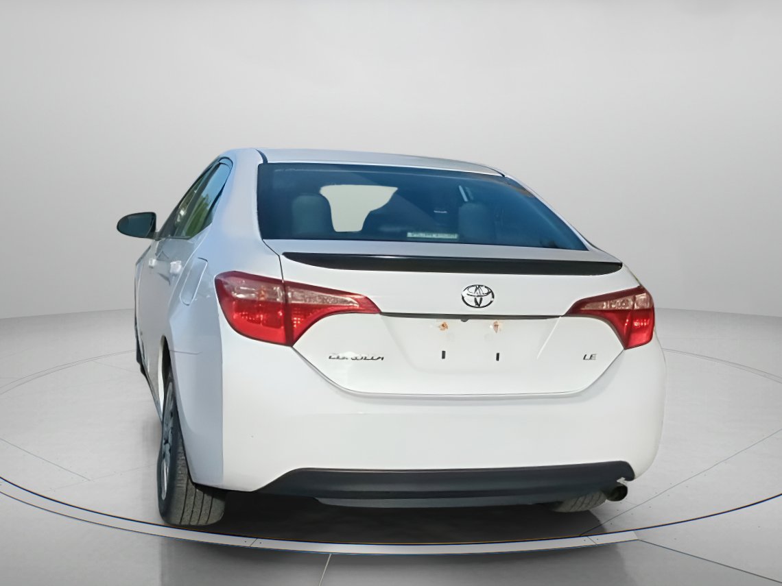 Used 2018 Toyota Corolla LE image 22