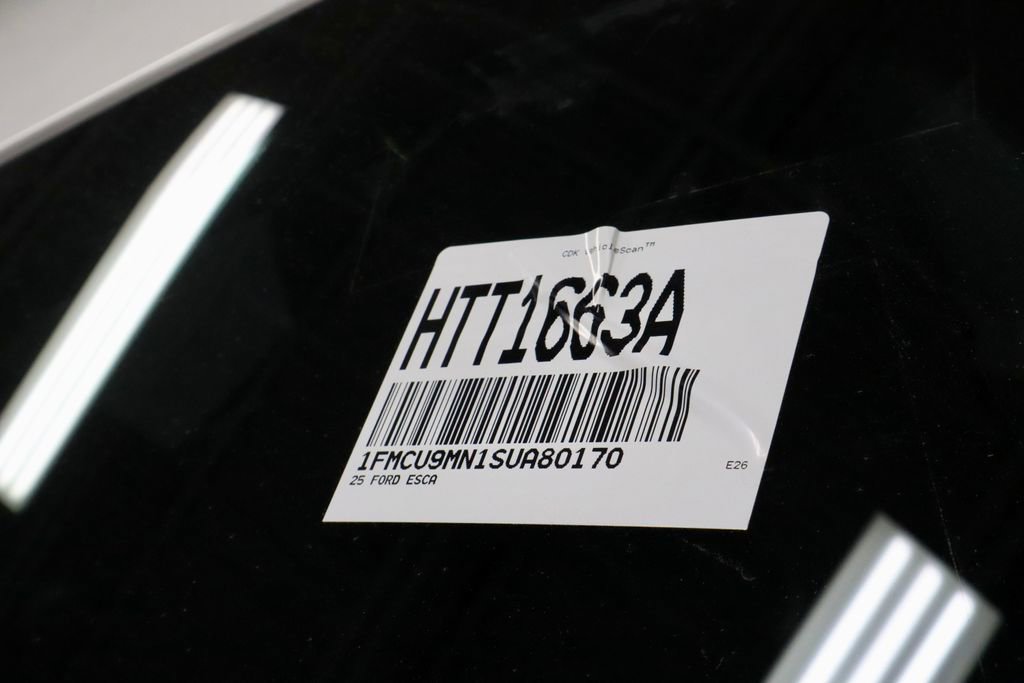 Certified 2025 Ford Escape ST-Line w/ Tech Pack #1 AWD/4WD image 34