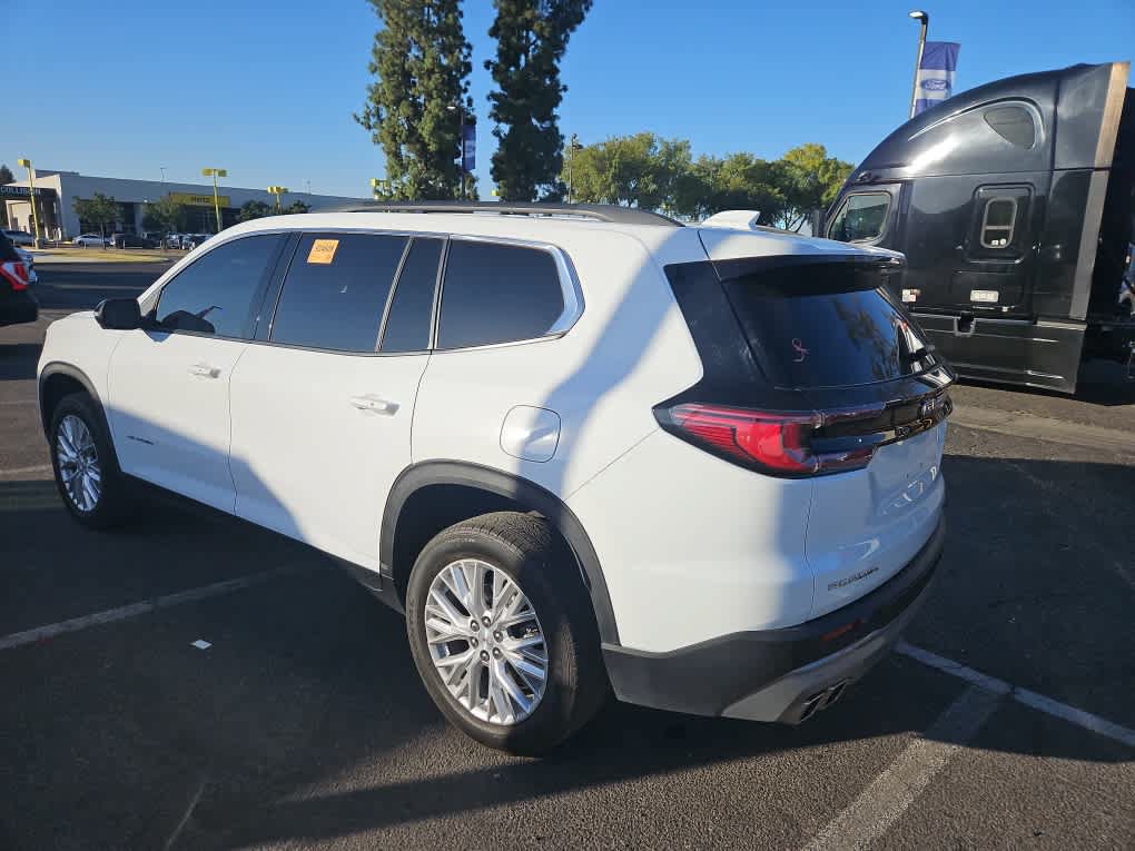 Used 2025 GMC Acadia Elevation w/ Elevation Premium Package FWD image 5