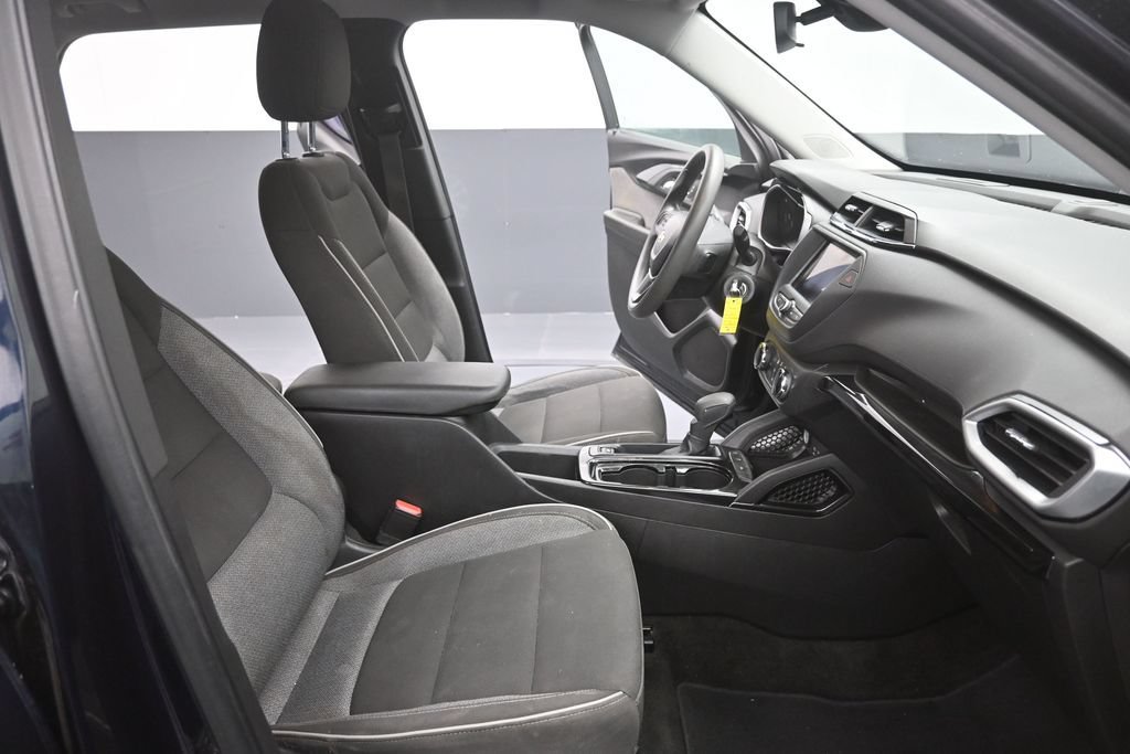 Used 2021 Chevrolet TrailBlazer LS FWD image 14