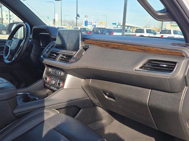 Used 2024 Chevrolet Suburban Premier image 10