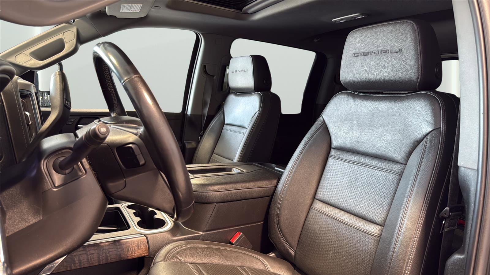 Used 2022 GMC Sierra 3500 Denali AWD/4WD image 12