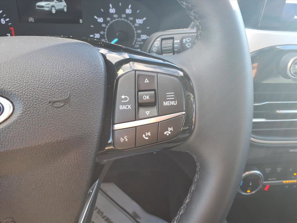 Certified 2022 Ford Escape SEL image 17