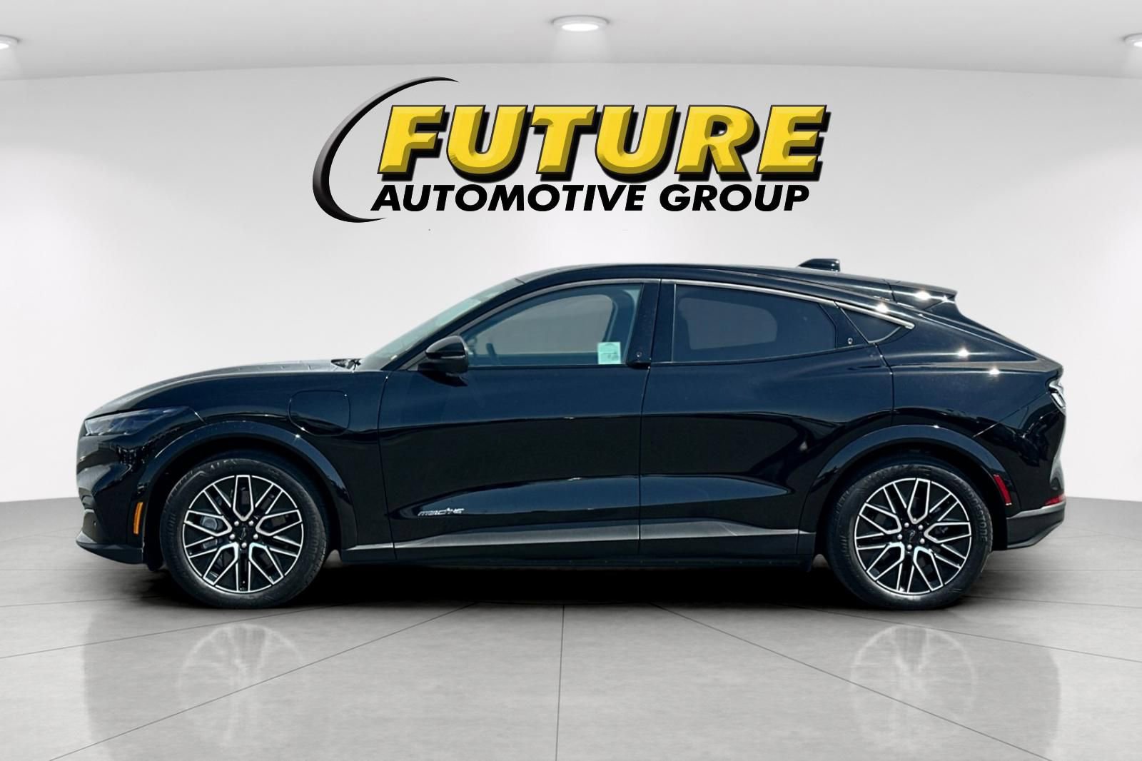 Certified 2025 Ford Mustang Mach-E Premium RWD image 6
