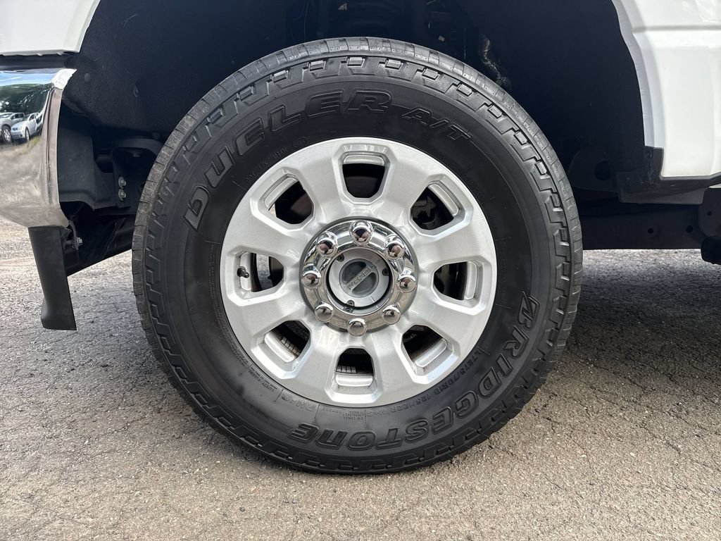 Certified 2024 Ford F250 XLT w/ Snow Plow Prep Package AWD/4WD image 10