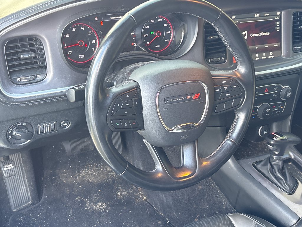 Used 2022 Dodge Charger SXT w/ Plus Group RWD image 5