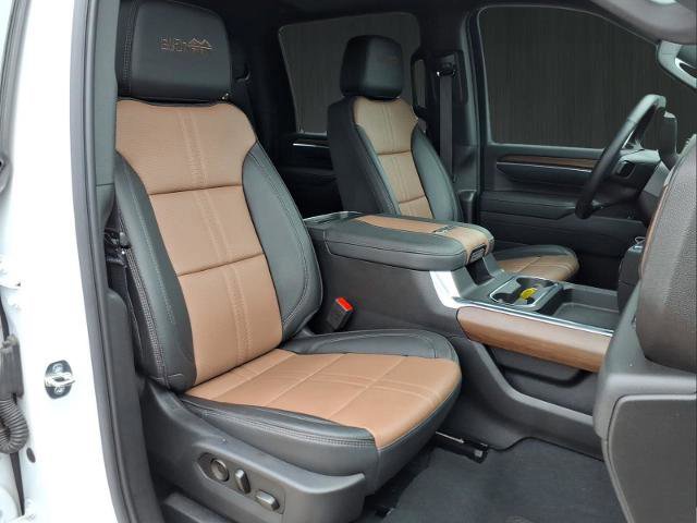 Used 2024 Chevrolet Silverado 2500 High Country w/ High Country Premium Package image 16